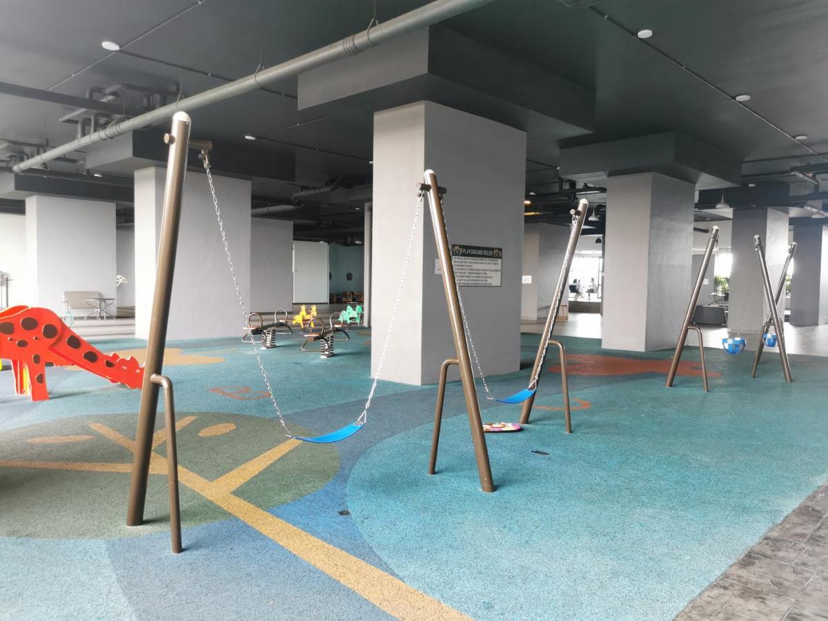 Apple 2 At Menara Simfoni, King Size Bed, Cheras, Nexflix, Wifi, Parking *