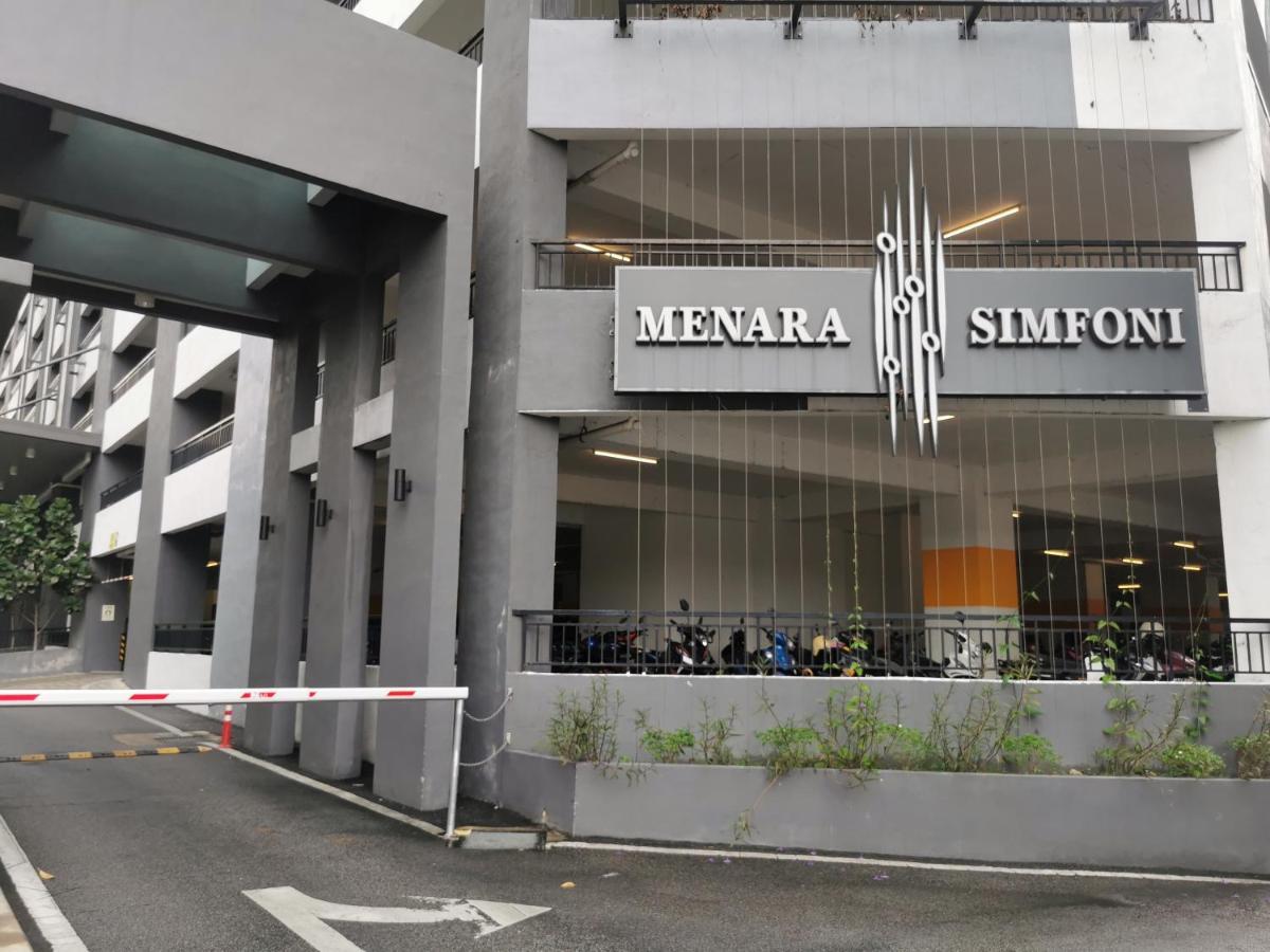 Apple 2 At Menara Simfoni, King Size Bed, Cheras, Nexflix, Wifi, Parking