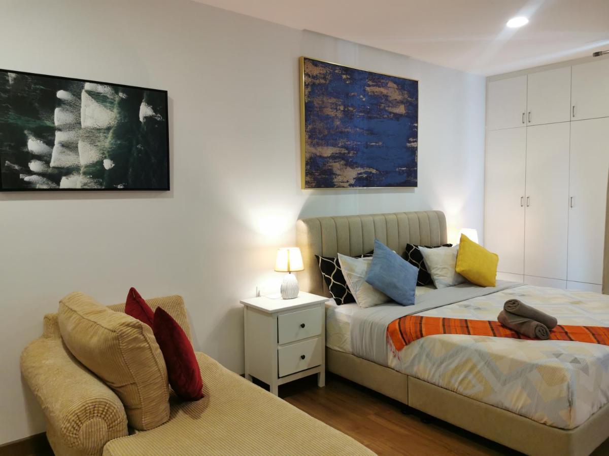 Apple 2 At Menara Simfoni, King Size Bed, Cheras, Nexflix, Wifi, Parking Apartment