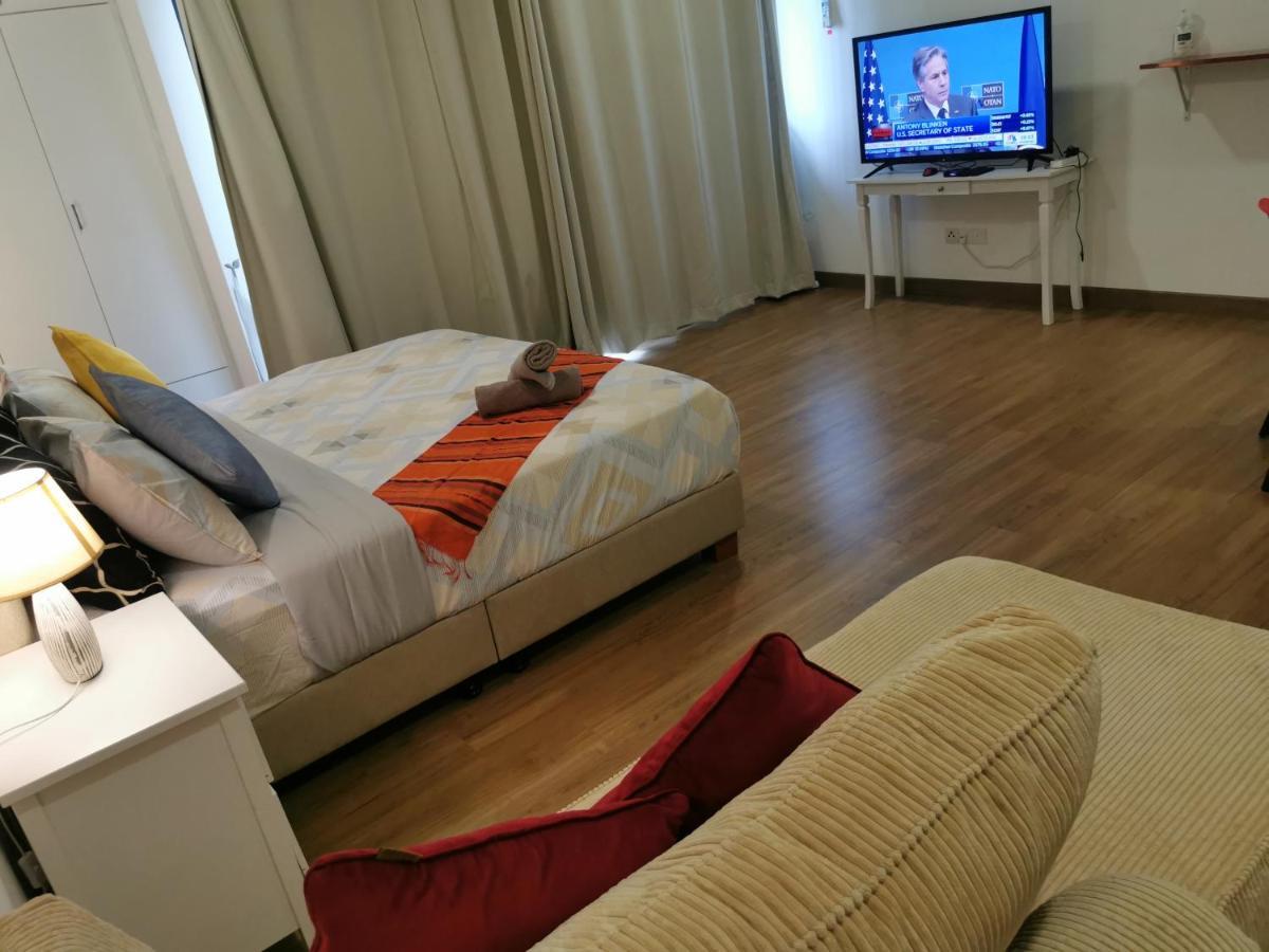 Apartment Apple 2 At Menara Simfoni, King Size Bed, Cheras, Nexflix, Wifi, Parking