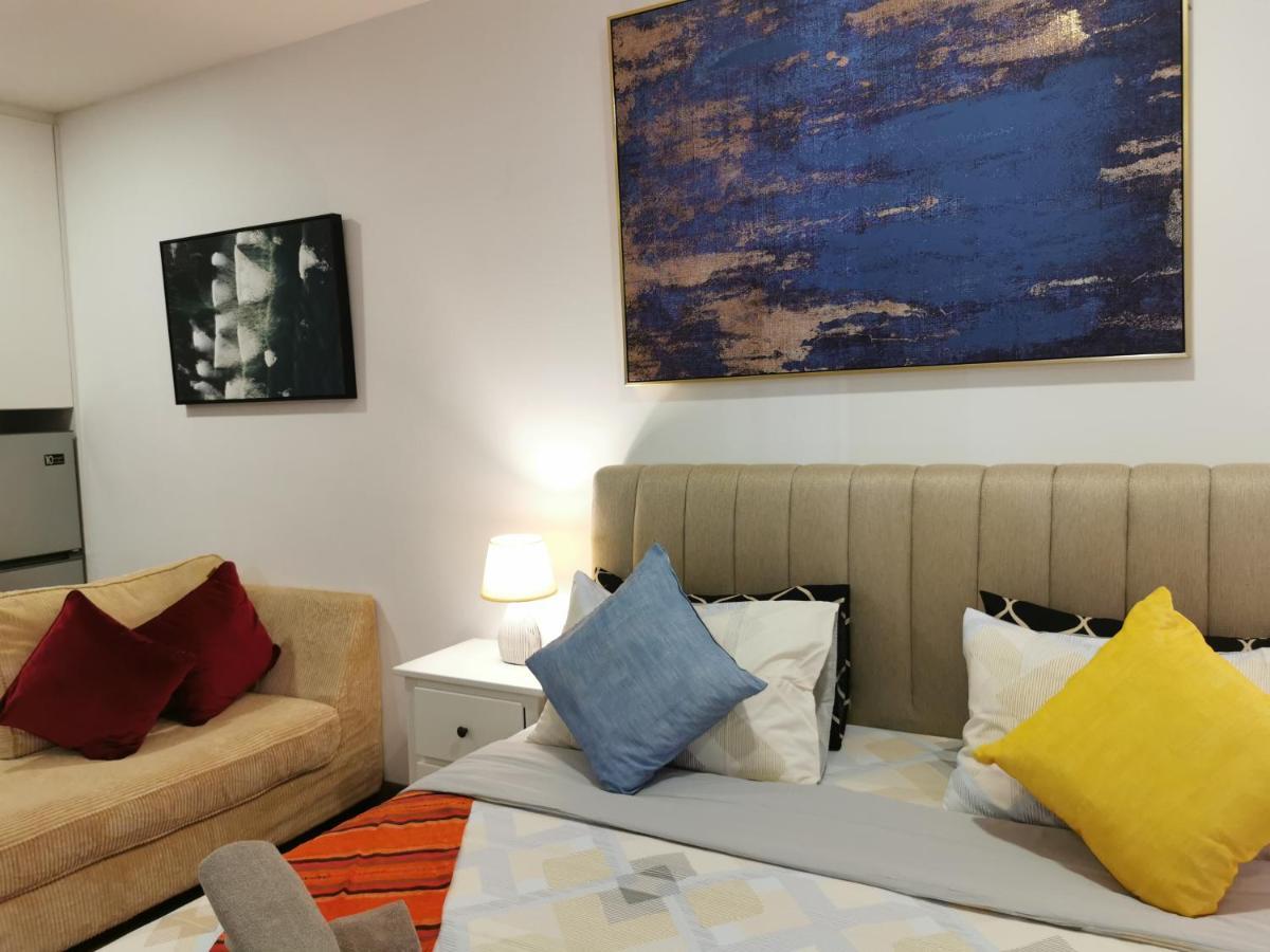 Apple 2 At Menara Simfoni, King Size Bed, Cheras, Nexflix, Wifi, Parking *